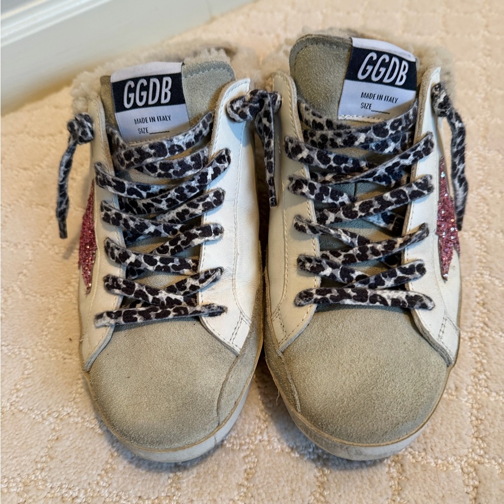Golden Goose Athletic Shoes with Pink Star and Cream Lining - Picture 2 of 9